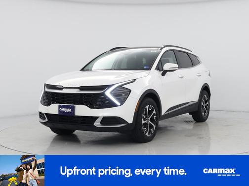 White 2025 Kia Sportage Hybrid EX