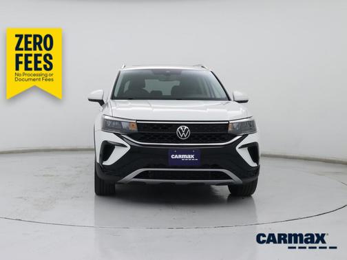 White 2022 Volkswagen Taos SE
