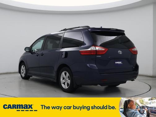 2018 Toyota Sienna LE