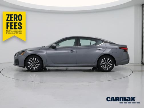 Gray 2023 Nissan Altima SV