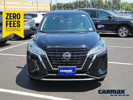 Black 2023 Nissan Kicks S