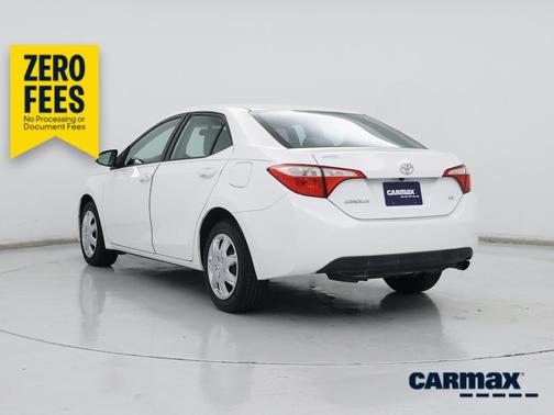 White 2015 Toyota Corolla LE