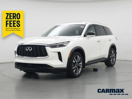 White 2023 INFINITI QX60 Luxe