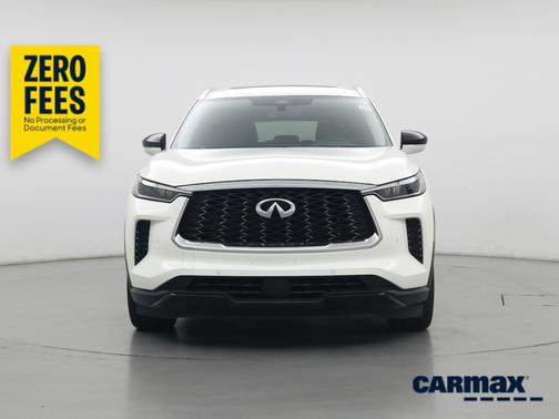 White 2023 INFINITI QX60 Luxe