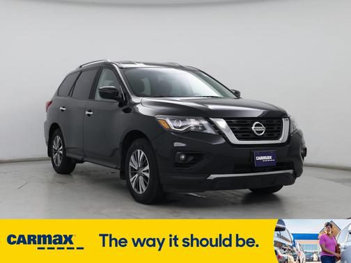 2019 Nissan Pathfinder SV