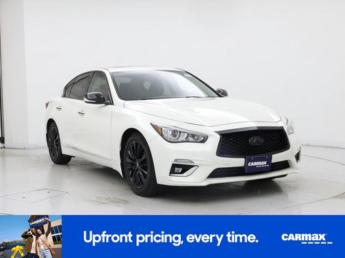 White 2018 INFINITI Q50 Luxe