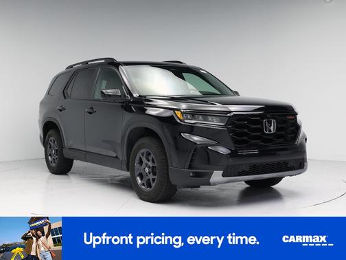 Black 2024 Honda Pilot Trailsport
