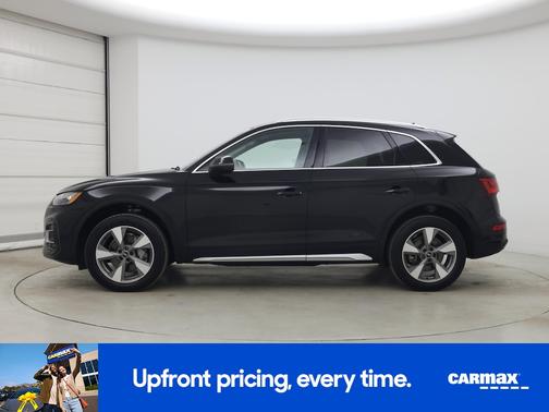 Black 2023 Audi Q5 Prestige