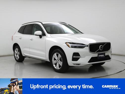 2022 Volvo XC60 B5 Momentum