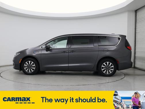 2022 Chrysler Pacifica Hybrid Touring L