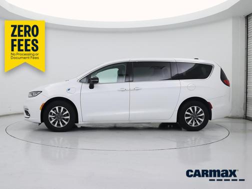 White 2024 Chrysler Pacifica Hybrid Select