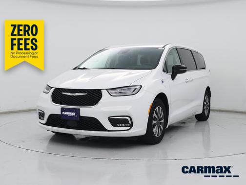 White 2024 Chrysler Pacifica Hybrid Select