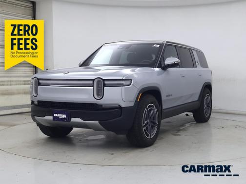 Gray 2026 Rivian R1S Dual Motor Standard