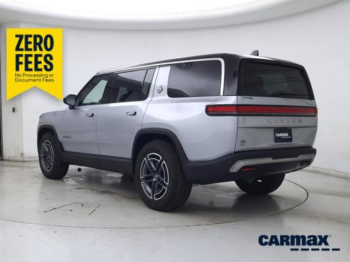 Gray 2026 Rivian R1S Dual Motor Standard