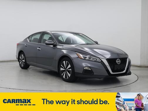 2022 Nissan Altima SV