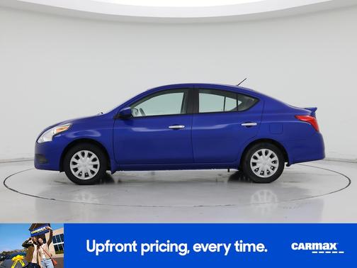 2016 Nissan Versa SV