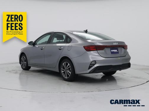 Silver 2024 Kia Forte LXS