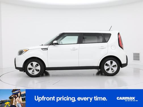 White 2016 Kia Soul