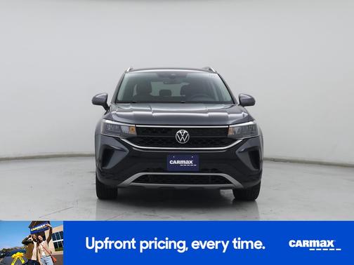 Gray 2022 Volkswagen Taos SE
