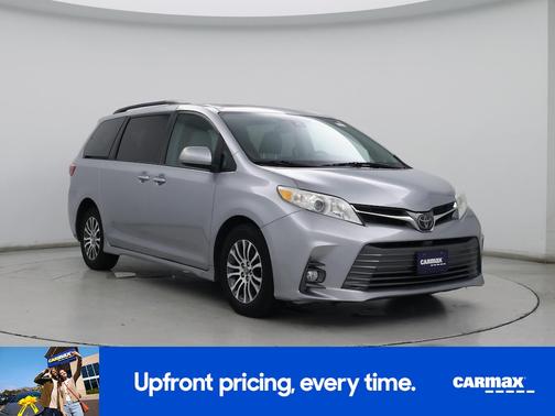2018 Toyota Sienna XLE