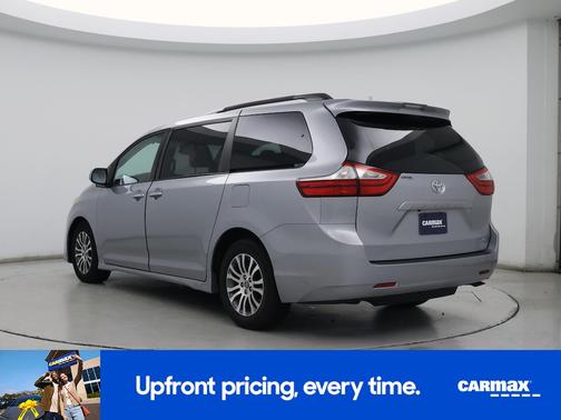 2018 Toyota Sienna XLE