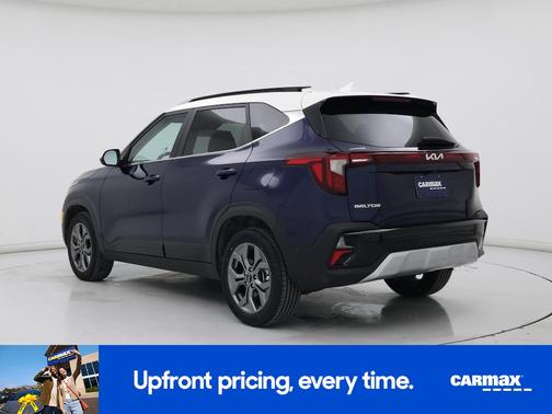 Blue 2024 Kia Seltos S