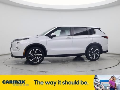 2022 Mitsubishi Outlander ES