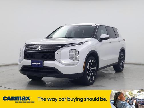 2022 Mitsubishi Outlander ES