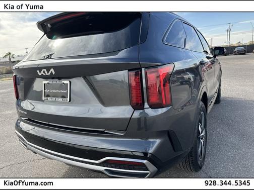 2023 Kia Sorento S