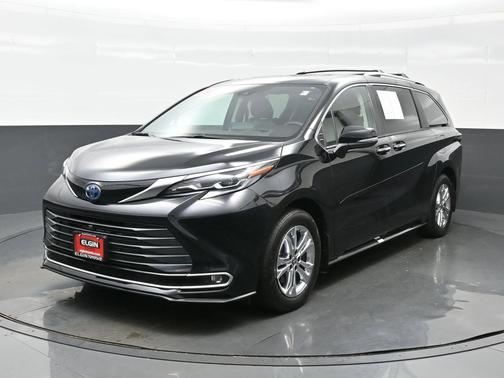 2024 Toyota Sienna Platinum