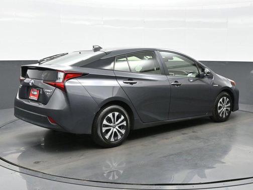 2021 Toyota Prius XLE
