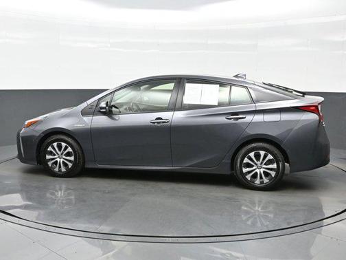2021 Toyota Prius XLE