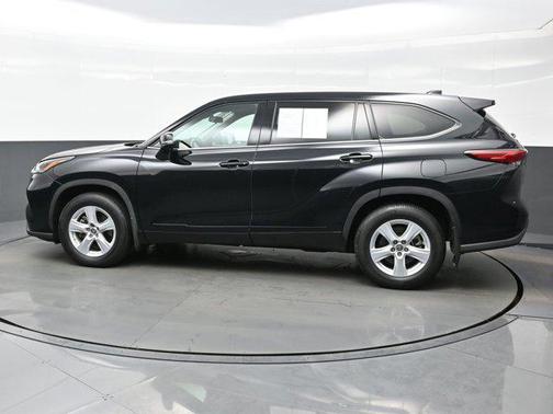 2021 Toyota Highlander LE