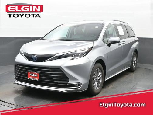 2024 Toyota Sienna XLE