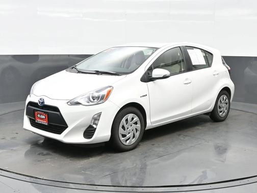 2016 Toyota Prius c One