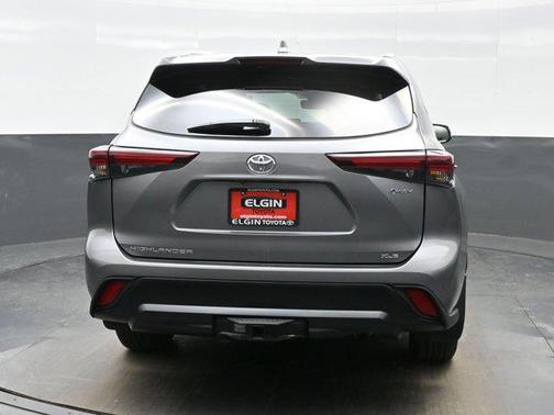 2025 Toyota Highlander Hybrid XLE