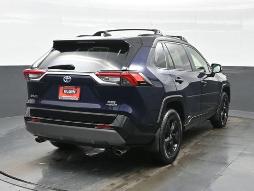 2020 Toyota RAV4 Hybrid SE