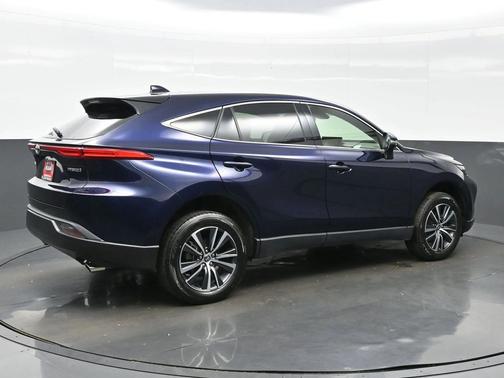 2022 Toyota Venza LE