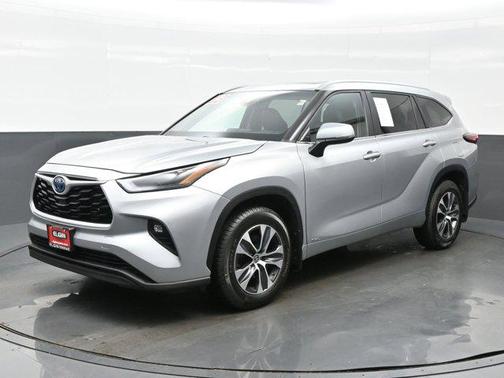 2023 Toyota Highlander Hybrid XLE