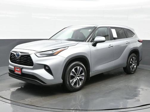 2023 Toyota Highlander Hybrid XLE