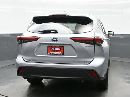 2023 Toyota Highlander Hybrid XLE