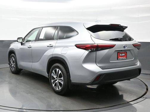 2023 Toyota Highlander Hybrid XLE