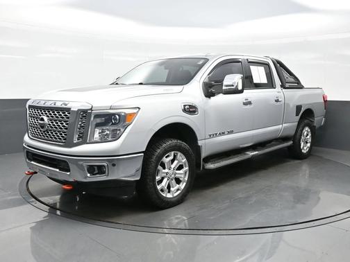 2016 Nissan Titan XD SL
