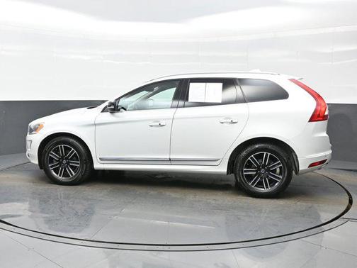 2017 Volvo XC60 T5 Dynamic
