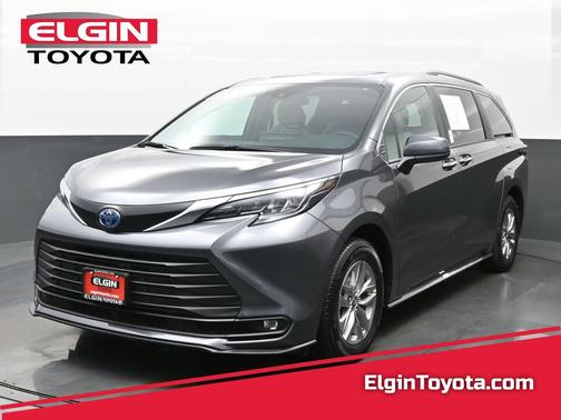 2025 Toyota Sienna XLE