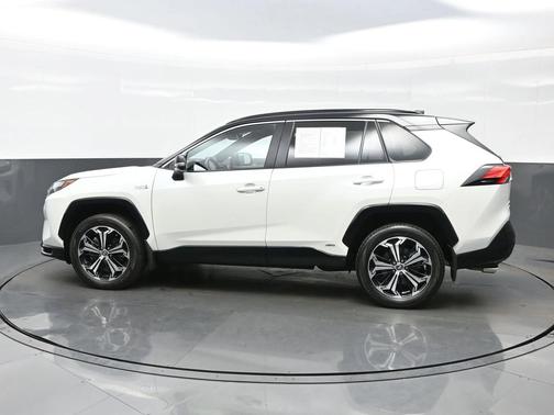 2022 Toyota RAV4 Prime XSE