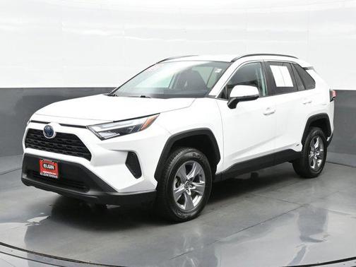 2022 Toyota RAV4 Hybrid XLE