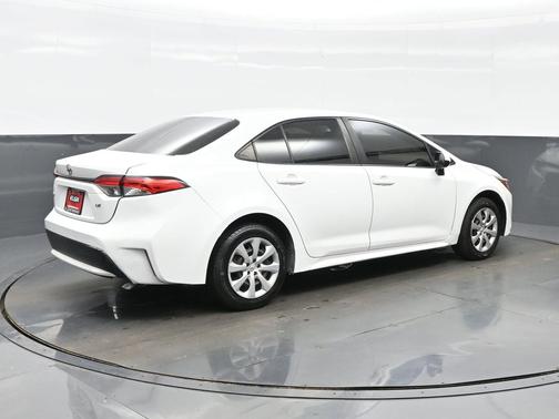 White 2022 Toyota Corolla LE