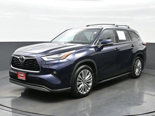 2022 Toyota Highlander Platinum