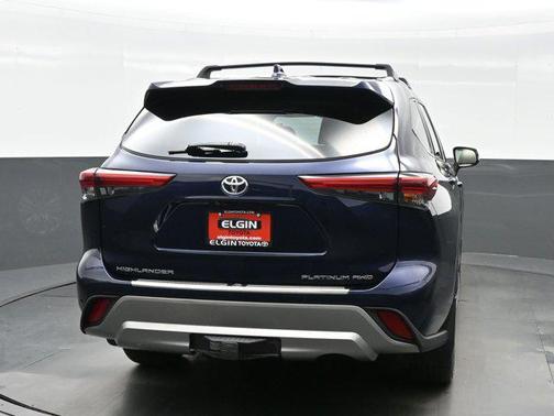 2022 Toyota Highlander Platinum